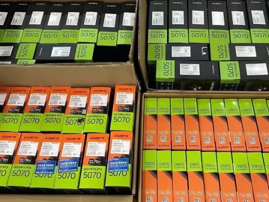 英伟达RTX 50系列全线涨价，GDDR7成本推动涨幅达25%